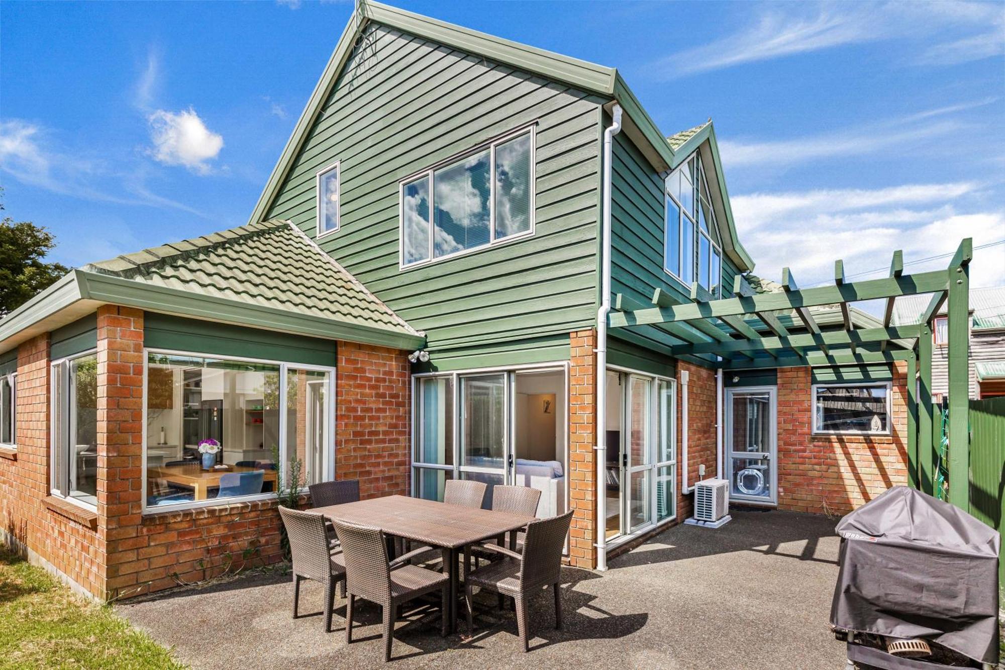 Private And Sunny 3-Bedroom Home With Parking Auckland Zewnętrze zdjęcie